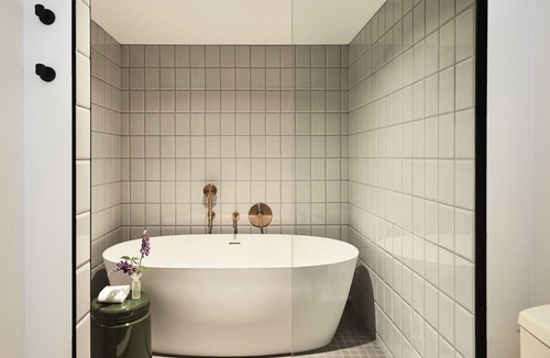 Bloor-Yorkville Hotel | Kimpton Saint George by IHG