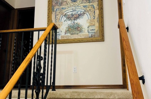 South Daytona House | King bed Executive Home, Daytona Beach: Minutes to Beach Speedway