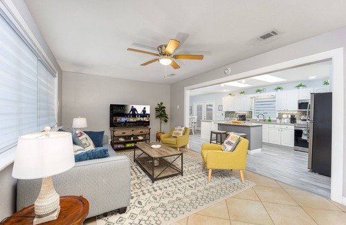 North River Shores House | King Beds|Kids Rm|Game Rm|Patio Dining|BBQ|Dogs OK