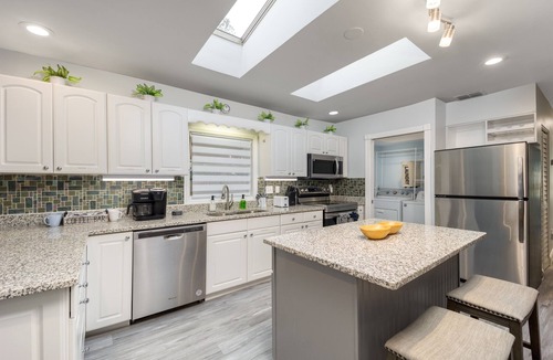North River Shores House | King Beds|Kids Rm|Game Rm|Patio Dining|BBQ|Dogs OK