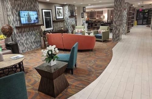 Airport North Apartment | King Room Near Mass Virtual Inc ORL