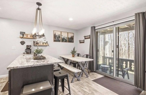 Claysburg Condo | King Size 1 Bedroom/Full Bath Condo - 640 sq ft - Blue Knob Trails End