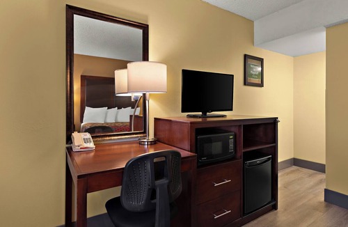 Flagstaff Hotel | Kings House Motor Hotel, a Dazzler Select by Wyndham