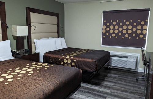 Bracebridge Hotel | Knights Inn Bracebridge