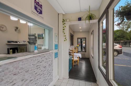 Aldershot Hotel | Knights Inn Burlington