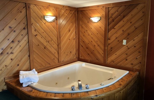 Huntsville Hotel | Knights Inn Huntsville, ON