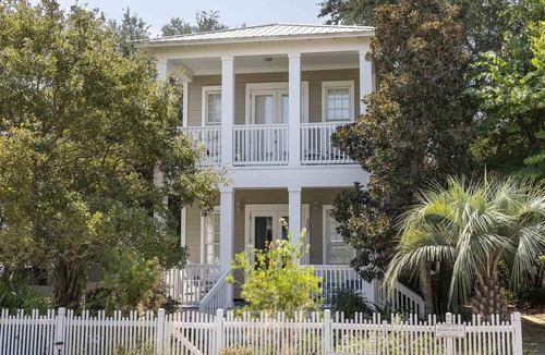 Frangista Beach House | Knot a Care- Less than 200 Yards to Deeded, Private Beach+community pool!