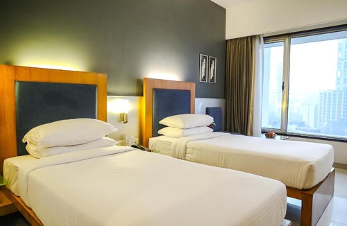 Grant Road Hotel | Krishna Palace Hotel
