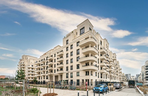 Zone d'amenagement concerte des Docks Apartment | L'Exupéry- Parking privé et à 15min de Paris