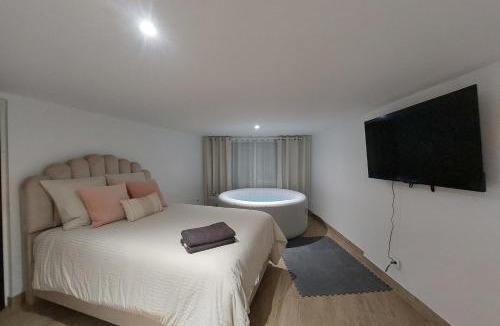 Livry-Gargan Apartment | L08 Jacuzzi 5 Étoile par Villa Dengous