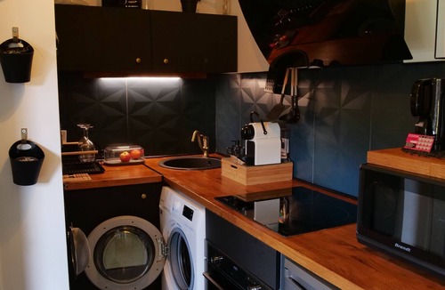 Neuilly-Plaisance House | L1timiste Loveroom