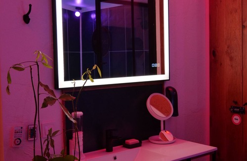 Neuilly-Plaisance House | L1timiste Loveroom