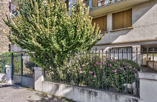 La Courneuve Apartment | La balcon parisien - Welkeys