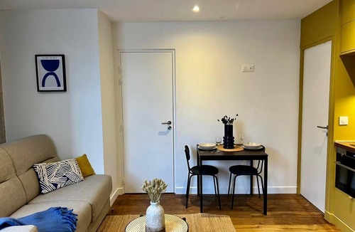 Plaisance House | La Maison de la Douzaine, 6 Pièces