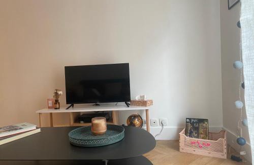 Charenton-le-Pont Apartment | La maison Eydel 2 à 4 voyageurs