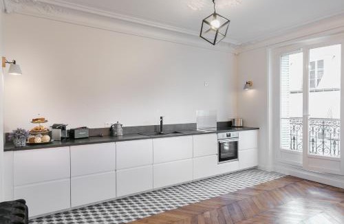 Notre-Dame-des-Champs Apartment | La Résidence du Sénateur