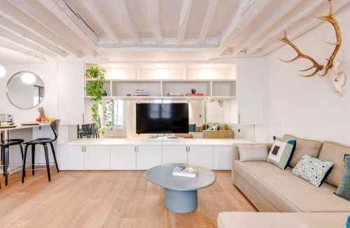 Quartier des Invalides Apartment | La Seine & Saint Germain - 2BR - CityApartmentStay