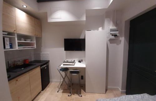 Parchamp–Albert Kahn Apartment | la studette du théâtre