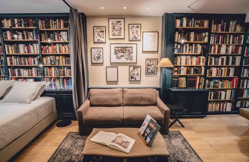 Enfants-Rouges Apartment | La suite heart of le Marais - quartier des enfants rouges