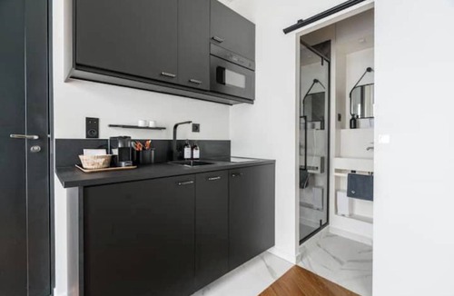 Saint-Gervais Apartment | La Suite Le Marais