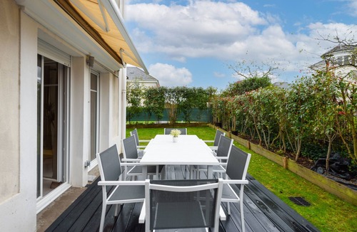 Magny-le-Hongre House | La Villa Nova Pomponne - 3 chambres et jardin