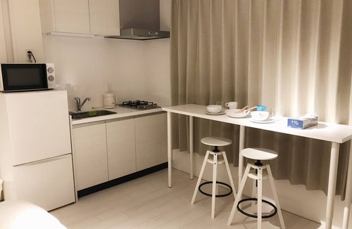 Nishi-Shinjuku Apartment | LA402 東京・新宿の新しく快適なお部屋。都内観光名所へのアクセスもしやすくとても便利です。