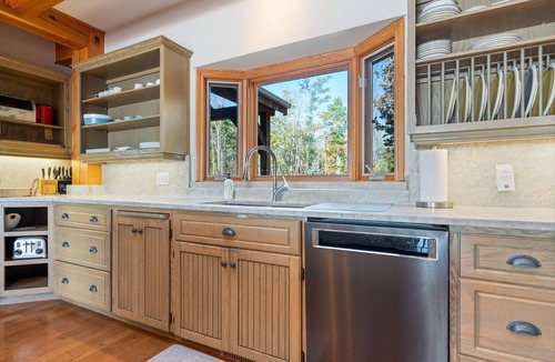 Windham Centre House | Lake Erie Lake House