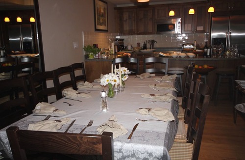 Seguin Cottage | Lake Joseph Luxury 2-Story Condo Home