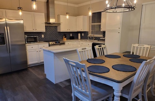 Lake Catherine House | Lake Leisure 3 Bedroom with Pool