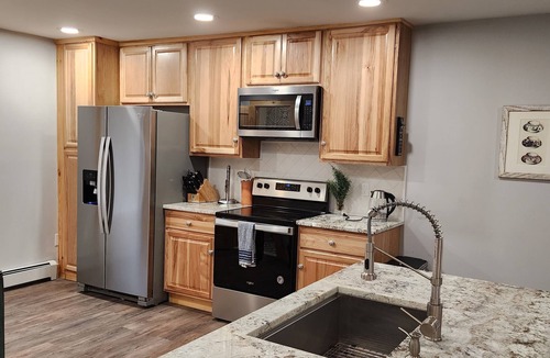 Tunkhannock Township Ski Chalet | Lake & Pool Access Included, Private Backyard Hot Tub, Firepit & Arcade Room