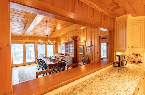 Muskoka Lakes House | Lake Rosseau Island Cottage Rental