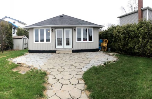 Innisfil Cottage | Lake Simcoe - Bayview Beach Lakefront cottage 1 hour North of Toronto