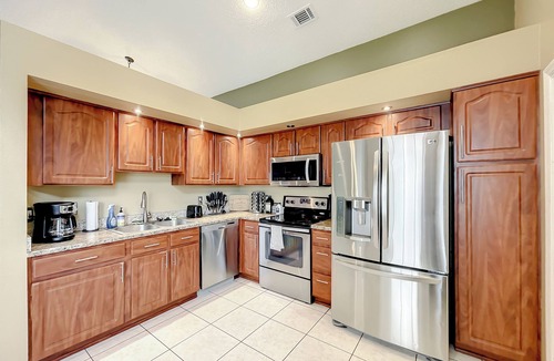 Meadow Woods House | Lake View Charmer l Private Pool l Pets l Disney