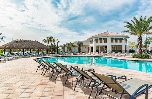 Bay Lake House | Lake View/Private pool and Spa/3 miles to Disney/Inc Resort Amenities/Wifi