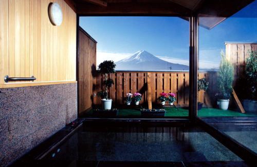 Fujikawaguchiko Villa | Lake Villa Kawaguchiko
