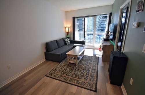 Humber Bay Condo | Lakefront Condo in Luxury High Rise