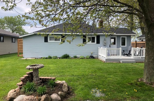 Dashwood Cottage | Lakefront Cottage on Lake Huron - with Private Beach!