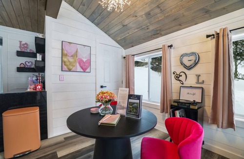 Saylorsburg House | Lakefront Couples Retreat in the Poconos