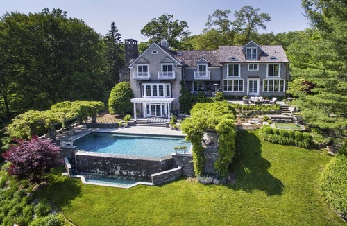 Waccabuc House | Lakefront Estate in Westchester