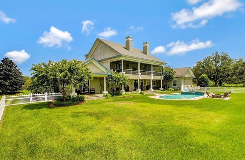 Odessa House | LakeFront Manor Executive Estate-5 Beds -4 1/2 bath 5200 square feet of luxury