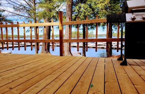 Gravenhurst Cottage | Lakefront Muskoka Beautiful Cottage