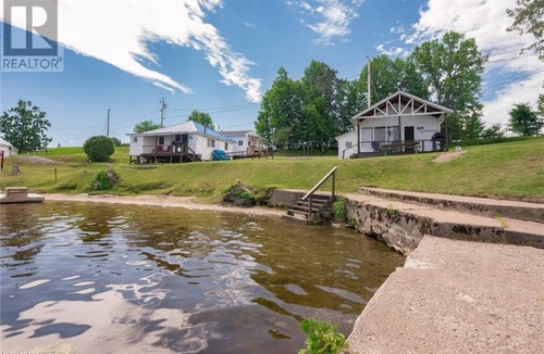 Port Loring Cottage | "LAKEFRONT PARRY SOUND COTTAGE," equiped with all the amenities #4