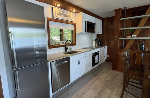 Conesus House | Lakefront Retreat on Conesus Lake