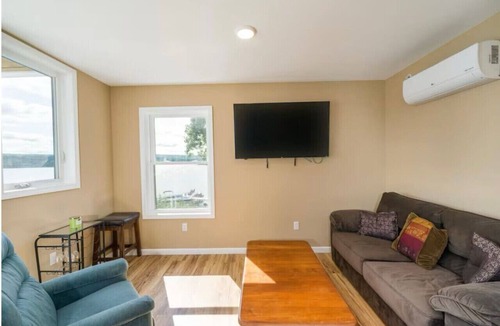 Conesus Apartment | Lakefront Sunrise Suite 2