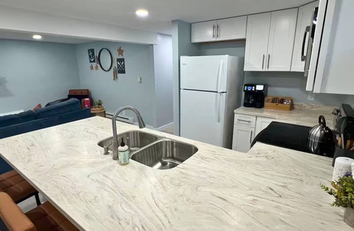 Hamilton House | Lakehouse - Hot Tub - Near Colgate - Grill + Coffee Bar