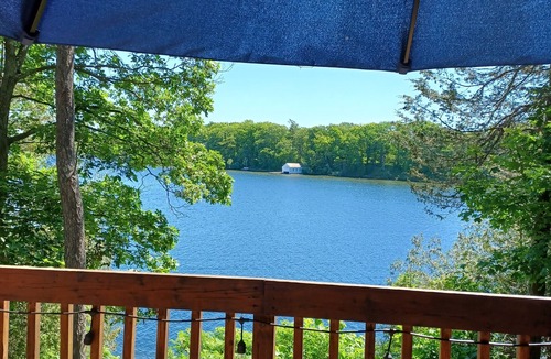 Cressy Cottage | Lakeside cottage in beautiful Prince Edward County