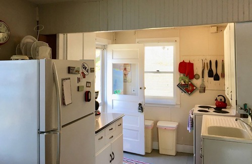 Town of Jerusalem Cottage | Lakeside cottage on quiet, private road. Walk to Keuka Lake State Park!