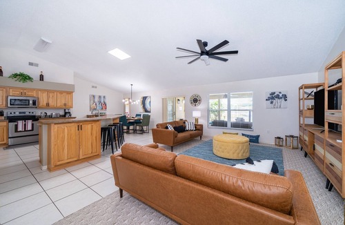 Sunridge Woods House | Lakeside Paradise, the ultimate vacation home minutes from Walt Disney World
