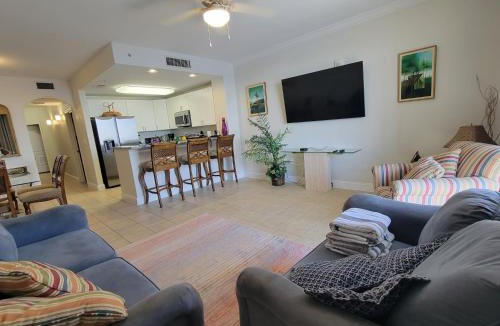 Florida Central Atlantic Coast Apartment | Lakeview Condo Hotel near Disney