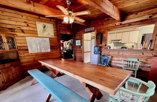 Burnt River Cottage | Lakeview Retreat by Four Mile Lake